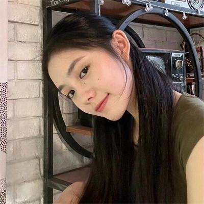 电波系彼女海报